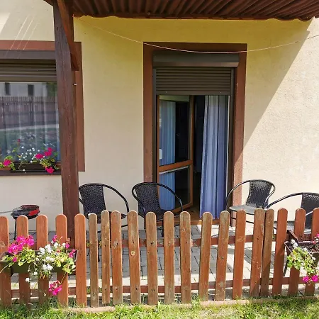 Apartmán Okno Na Sniezke, Z 2 Lazienkami, Tarasem, Ogrodem, Parkingiem I Pieknym Widokiem Karpacz