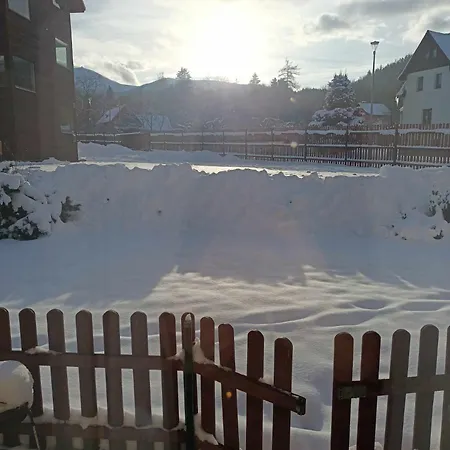 Apartmán Okno Na Sniezke, Z 2 Lazienkami, Tarasem, Ogrodem, Parkingiem I Pieknym Widokiem *