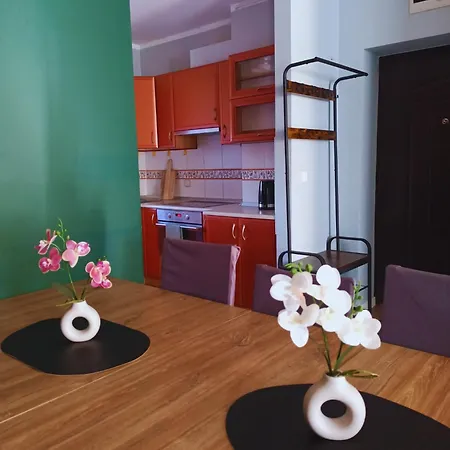 Okno Na Sniezke, Z 2 Lazienkami, Tarasem, Ogrodem, Parkingiem I Pieknym Widokiem كارباش